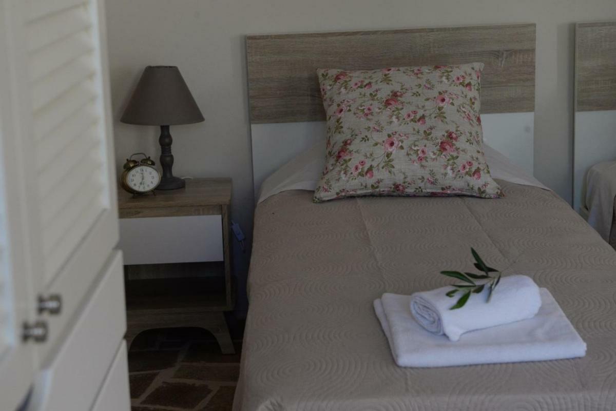 Villa The Olive Grove House Kassiopi Exterior foto