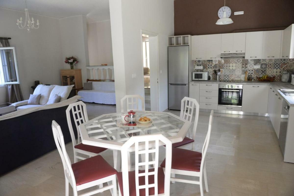 Villa The Olive Grove House Kassiopi Exterior foto