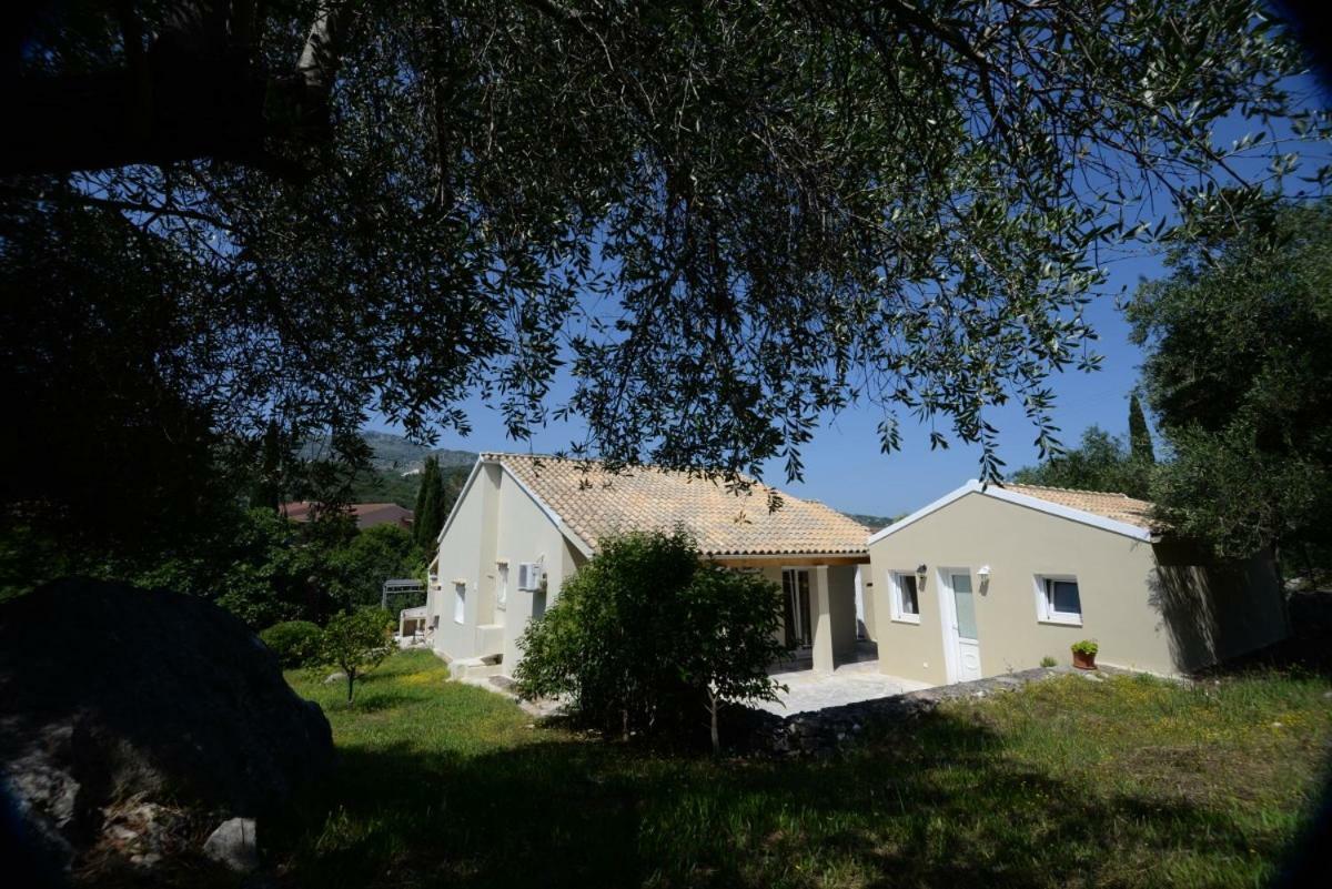 Villa The Olive Grove House Kassiopi Exterior foto